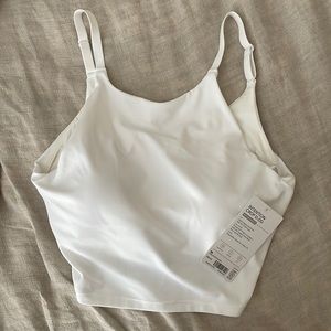 NWT Athleta Intention Crop